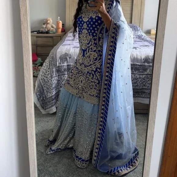 Blue Sharara - Picture 1 of 9